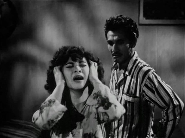 Still from 'Korban Fitnah' (Film source: Asian Film Archive. Courtesy of ©Cathay-Keris Film Pte. Ltd.)